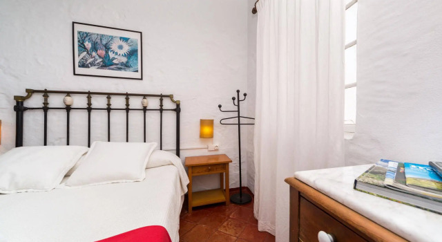 Hostal S'Engolidor, Rezerwuj Hotel Hotele w Minorka z parkingiem, Parking