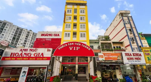 Collection O District Tan Phu - Tien Thang Hotel, Забронировать Отель Отели Района 1 с парковкой, Парковка