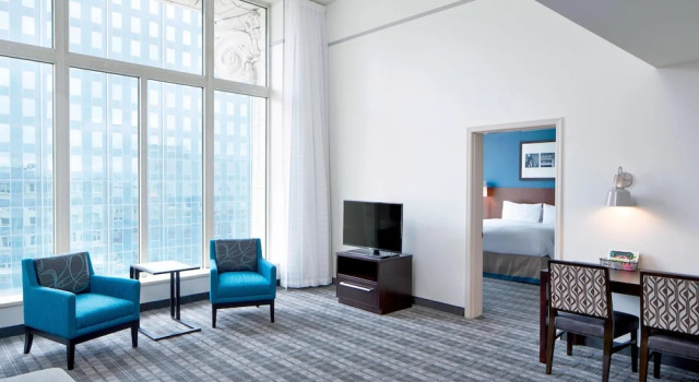 Двухместный номер Standard с видом на реку Residence Inn Milwaukee Downtown
