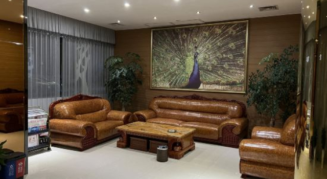 Shengxin Hotel, Prenota Hotel Hotel a Enshi Prefecture con parcheggio, Parcheggio