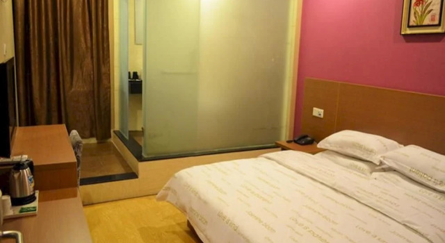 Moli Huakai Hotel Fashion Square, Book Hotel Hoteller i Shashi med parkering, Parkering