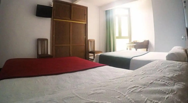 Hotel Restaurante Urgain II, Rezerwuj Hotel Hotele w Baskonia z parkingiem, Parking