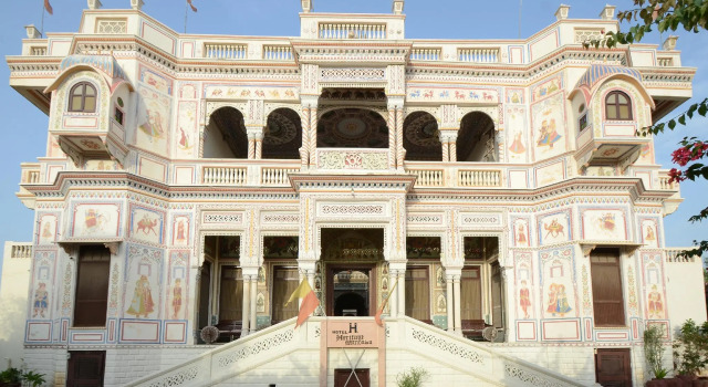 Hotel Heritage Mandawa, Забронировать Отель Отели штата Раджастхана с парковкой, Парковка