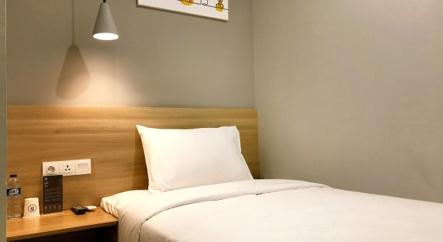 Yellow Bee Tanah Abang, Book Hotel Hotels in Jakarta with Parking, Parking