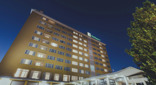 Holiday Inn Skopje by IHG, Забронировать Отель Отели Скопья 5 звезд, рядом с Saints Cyril and Methodius University of Skopje, 5*