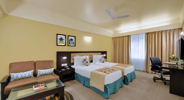 Двухместный номер Standard Kesarval The Fern Goa, Verna, Series by Marriott