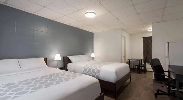 Howard Johnson by Wyndham Grande Prairie, Rezervasyon Otel Grande Prairie Northern Alberta