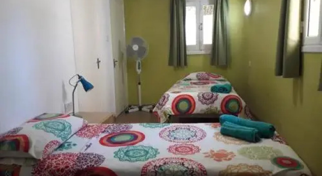 Basecamp Guest House, Rezervați Pensiune Pensiuni în Swieqi, Pensiune