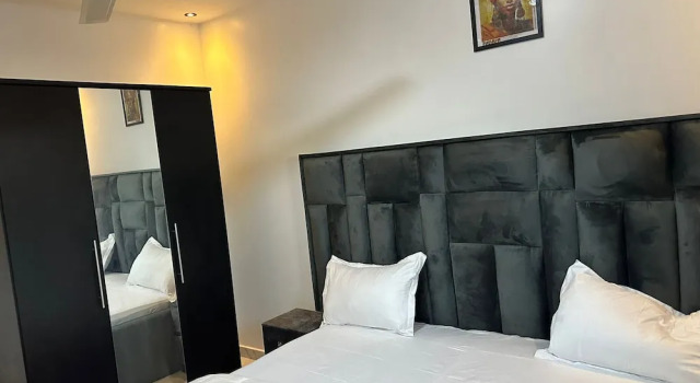 Апартаменты с 2 комнатами с балконом Luxe Apt #4the Retreat Apartments