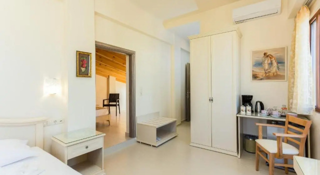 Люкс Polyxenia Suites