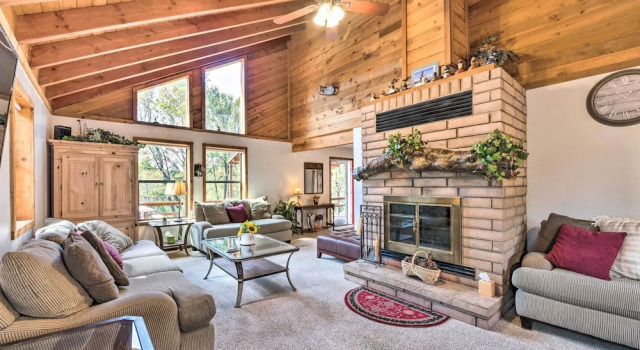 Alto Home w/ Deck & Views ~ 15 Mi to Ski Apache!, Varaa Lomakoti Alto New Mexico
