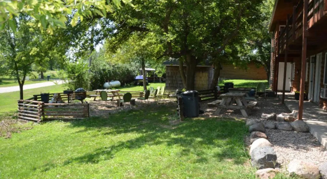 Northland Inn, Varaa Mini-hotelli Spirit Lake Iowa