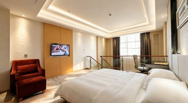 Люкс Long Tai Hotel