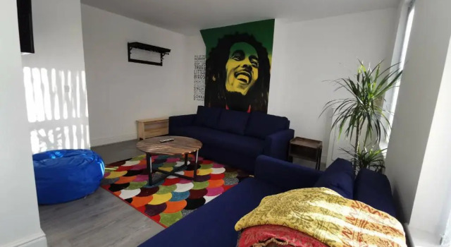 The Bob Marley 'One Love' Liverpool Apartment, Positive vibes, Wifi Netflix, Réserver Appartement Litherland Merseyside