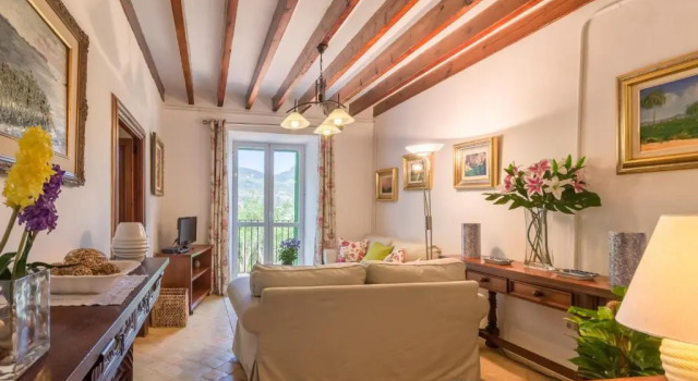 Esporles - 2936-98 Mallorca, Book Hotel  