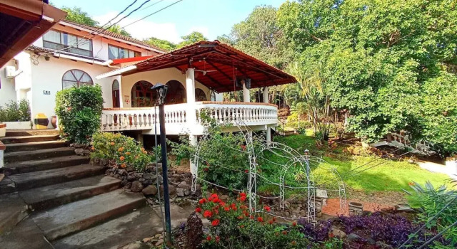 Hotel Casa Blanca