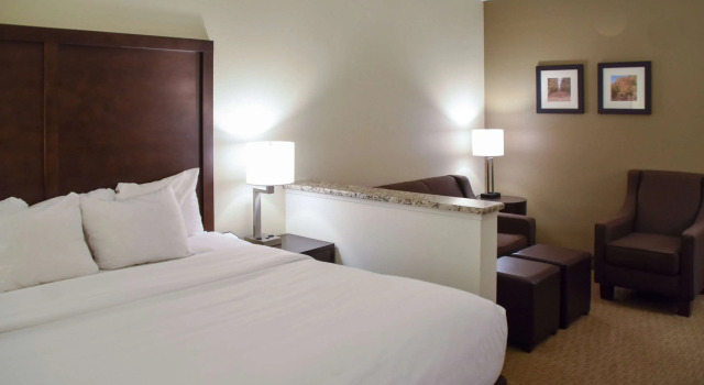 Comfort Inn & Suites Macon, 예약 호텔 메이컨 미주리