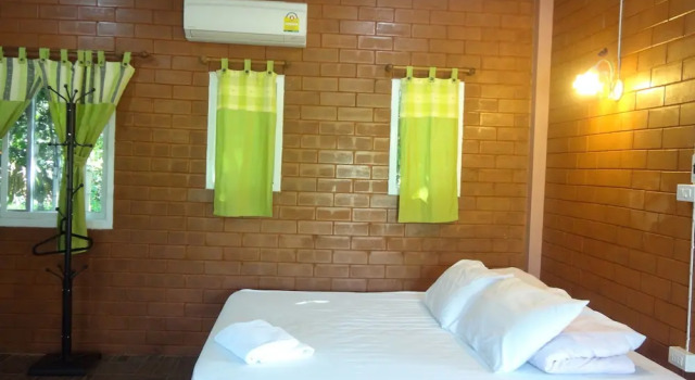 Номер Deluxe с видом на сад I Din Lake View Resort Nakhon Nayok