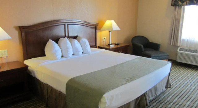 Suite Quality Inn