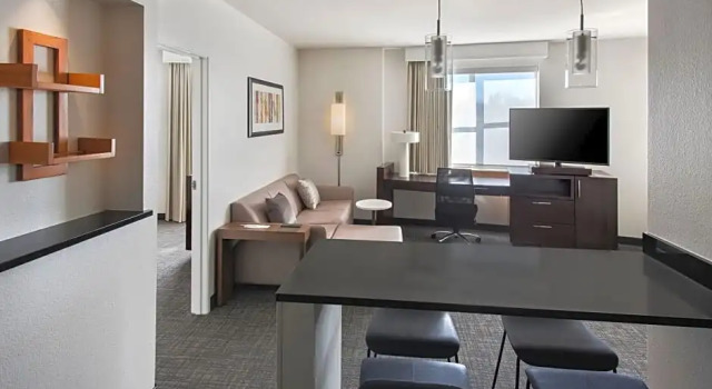 Четырёхместный люкс с 2 комнатами Residence Inn by Marriott Fairfax City
