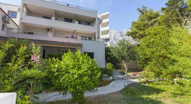 Апартаменты Comfort Meri Apartments - Monia Puharic