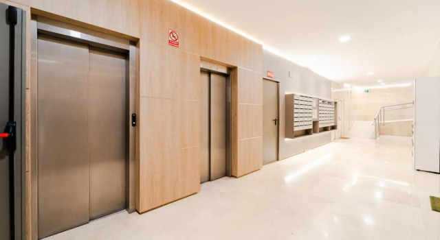 Francisco Remiro Fabulous Furnished Apartments in Guindalera, Забронировать Апартаменты/квартира Отели Мадрида с бассейном, рядом с Церковь Св. Моники, Бассейн