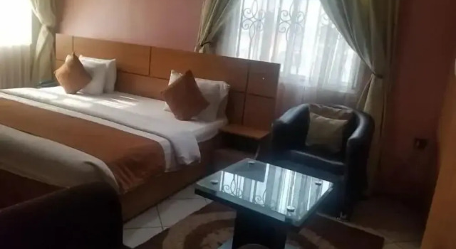 Celias Suites, Buchen Sie Hotel Abeokuta Ogun