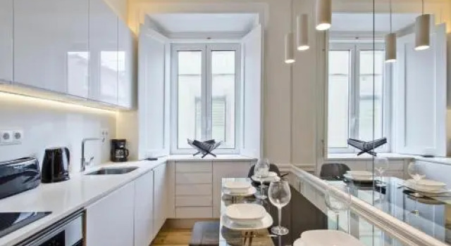 Bmyguest - Exclusive Downtown Apartment, Забронировать Апартаменты/квартира Апартаменты Лиссабона, рядом с Парк «Эштрела», Апартаменты/квартира