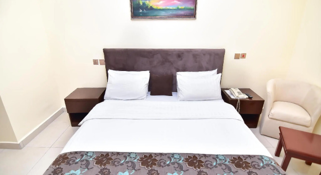 Номер Royal Pearl Gate Hotel