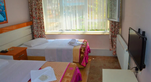Семейный люкс с видом на море Hotel Ülke