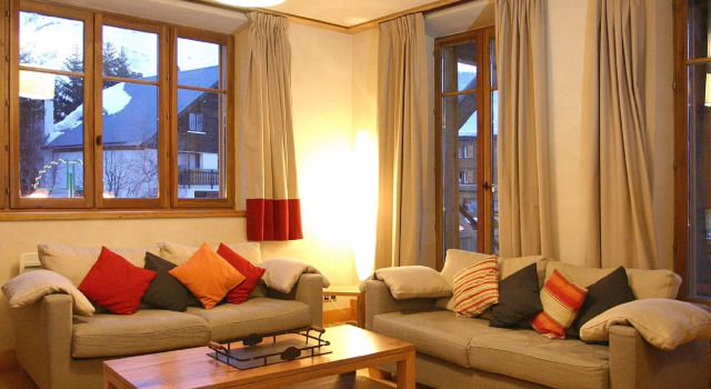Luxury apartment with balcony in beautiful Les Deux Alpes