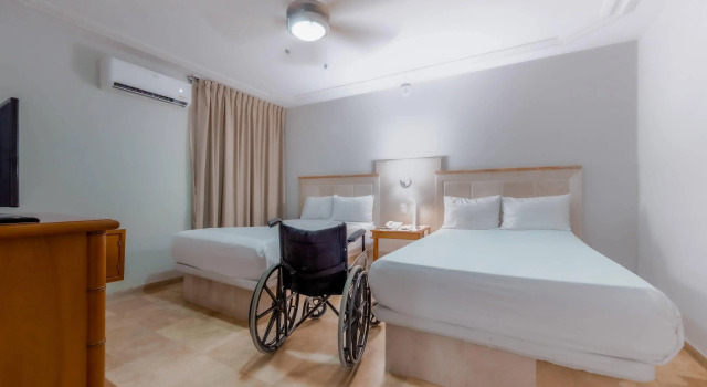 Четырёхместный номер Standard Quality Inn Mazatlan