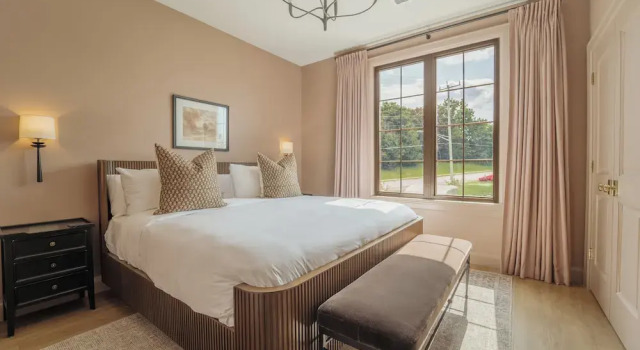 Люкс The Penrose Suites