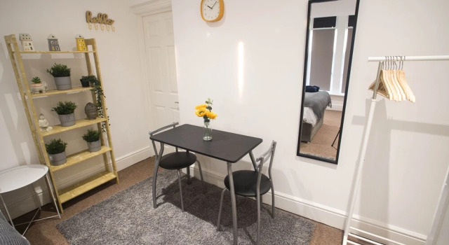 Short Stay Bristol - Stapleton 1 Apartment, Varaa Huoneisto Asunnot kohteessa Merseyside, Huoneisto