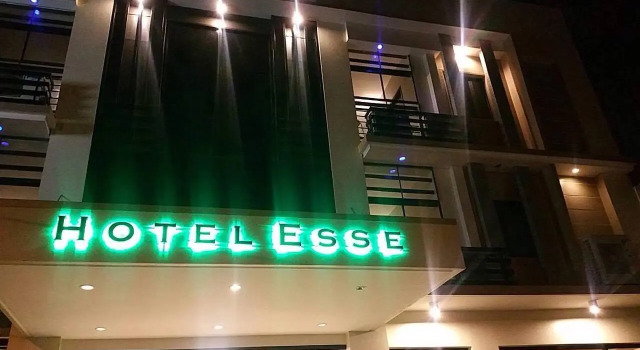 Двухместный номер Deluxe RedDoorz Plus at Hotel Esse