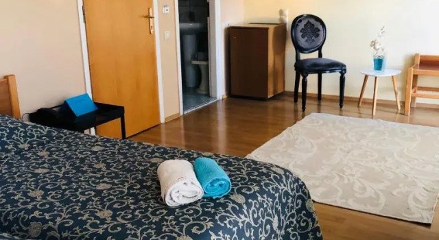 Четырёхместный номер Standard с видом на бассейн Rodini Beach Hotel