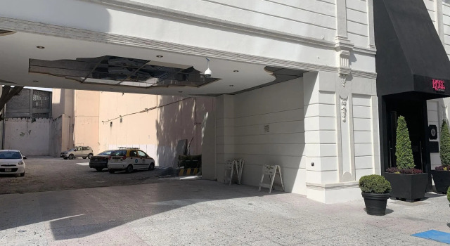 Rose Hotel