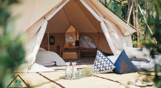 Тент Campiness Camping & Farmsook