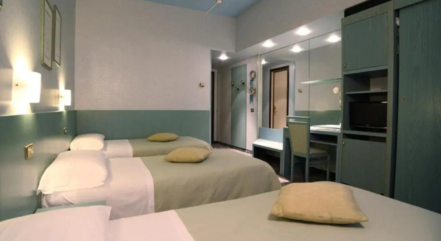 Habitación triple Clásica Hotel Globo