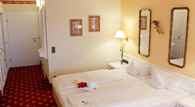 Двухместный номер Standard Hotel Wittelsbacher Höh