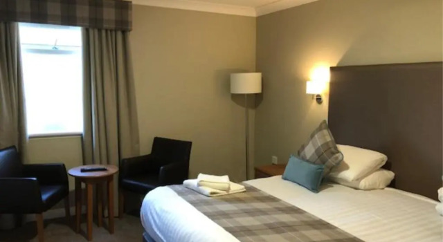 Номер Standard King Robert Hotel
