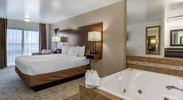 Двухместный номер Deluxe с видом на озеро Best Western PLUS Lake Front Hotel