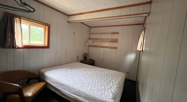 Коттедж с видом на окрестности White Birches Cottages