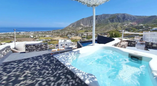 Вилла Fertimo Suites - Authentic Cave Homes with Private Hot Tub
