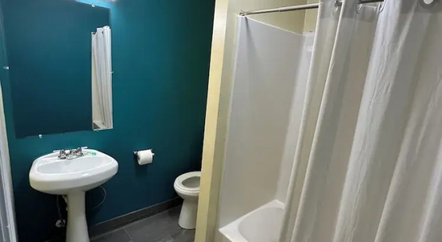 Четырёхместный номер Standard Bel-Aire Motel Tuscaloosa