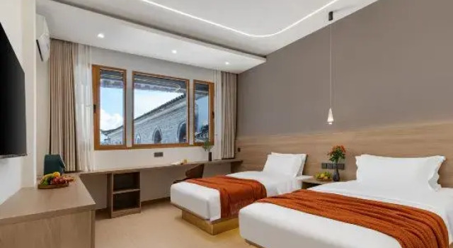 Люкс Superior Tengchong Phoenix Terrace · Mengying Wenquan Resort Chinese Inn