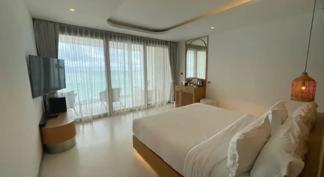 Люкс Deluxe Elite Atoll Beachfront Hotel