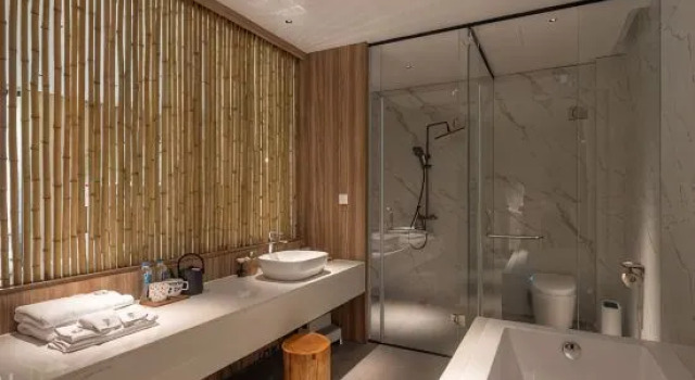 Семейный люкс с видом на внутренний двор Qianlu Xiangju Hostel
