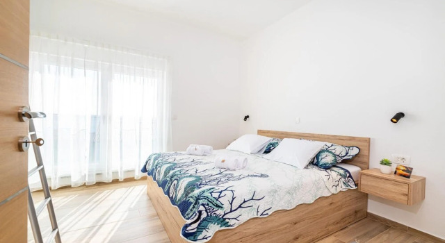 Beautiful Home in Maslenica With Wifi, 2 Bedrooms and Outdoor Swimming Pool