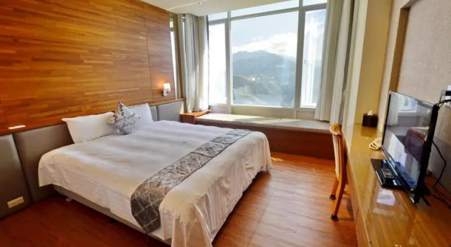 Номер Deluxe Jun Yue Hanging Garden Resort